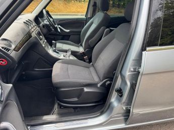 Ford Galaxy GHIA TDCI