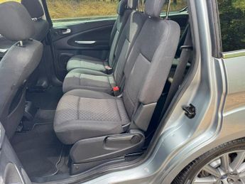 Ford Galaxy GHIA TDCI