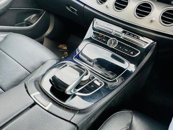 Mercedes E Class E 220 D SE PREMIUM