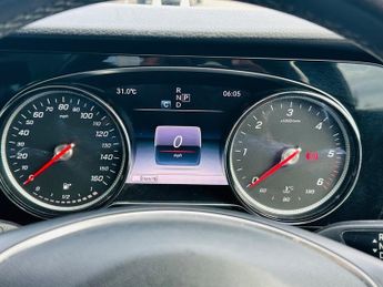 Mercedes E Class E 220 D SE PREMIUM