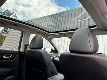Nissan Qashqai 1.6 dCi Tekna SUV 5dr Diesel XTRON 2WD Euro 6 (s/s) (130 ps)