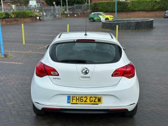 Vauxhall Astra 1.4 16v Active Euro 5 5dr
