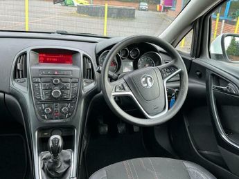 Vauxhall Astra 1.4 16v Active Euro 5 5dr