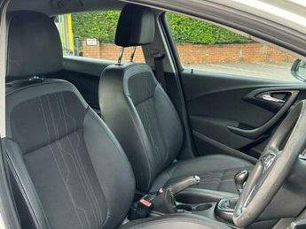 Vauxhall Astra 1.4 16v Active Euro 5 5dr