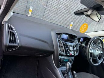 Ford Focus 1.6 Titanium Powershift Euro 5 5dr