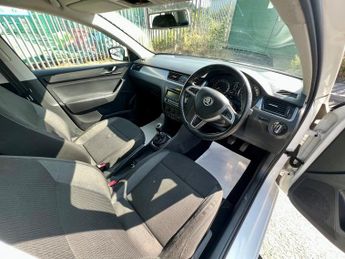 Skoda Rapid SPACEBACK SE TDI CR Ex Police
