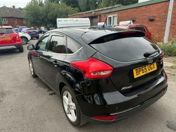 Ford Focus 1.0T EcoBoost Zetec Euro 6 (s/s) 5dr