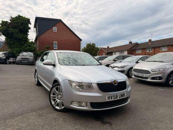 Skoda Superb 2.0 TDI Elegance DSG Euro 4 5dr