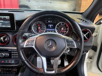 Mercedes-Benz A Class 2.0 A45 AMG SpdS DCT 4MATIC Euro 6 (s/s) 5dr