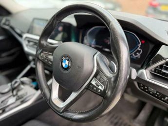 BMW 3 SERIES 2.0 330e 12kWh SE Pro Auto xDrive Euro 6 (s/s) 4dr