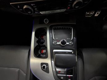 Audi Q7 SQ7 TDI QUATTRO [4X SERVICES & HUGE SPEC]