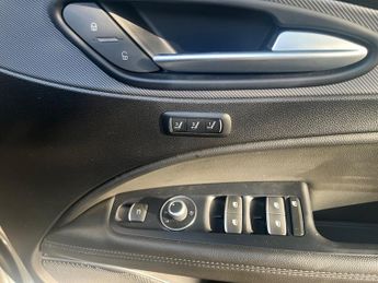 Alfa Romeo Stelvio TD SPRINT Auto Q4 AWD