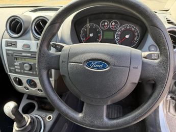 Ford Fiesta ZETEC CLIMATE 16V Ideal first car with history