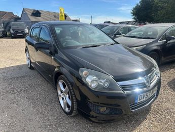 Vauxhall Astra 1.8i 16v SRi Hatchback 5dr Petrol Manual (175 g/km, 138 bhp)