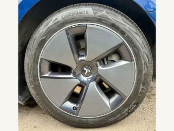 Tesla Model 3 MODEL 3