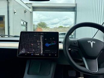 Tesla Model 3 MODEL 3