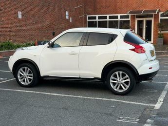 Nissan Juke 1.6 Acenta CVT Euro 5 5dr
