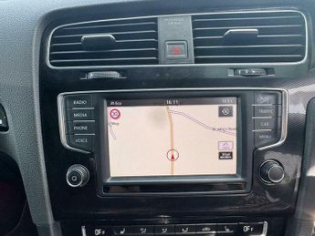 Volkswagen Golf GTi 2.0 TSI BlueMotion Tech GTI Launch Euro 6 (s/s) 3dr