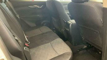 Nissan Qashqai 1.6 dCi N-Connecta XTRON 2WD Euro 6 (s/s) 5dr