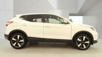 Nissan Qashqai 1.6 dCi N-Connecta XTRON 2WD Euro 6 (s/s) 5dr