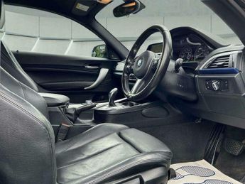 BMW 2 SERIES 2.0 220d M Sport Auto Euro 6 (s/s) 2dr