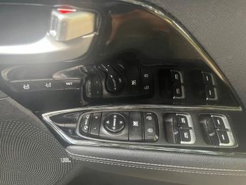 Kia Niro 4 HYBRID AUTO