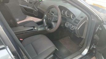 Mercedes-Benz C Class 1.6 C180K BlueEfficiency Sport Auto Euro 4 4dr