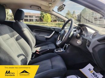Ford Fiesta 1.4 Zetec Hatchback 3dr Petrol Automatic (154 g/km, 94 bhp)