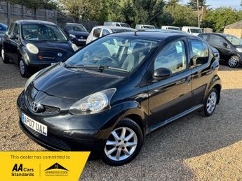 Toyota AYGO VVT-I BLACK M/M