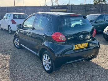 Toyota AYGO VVT-I BLACK M/M