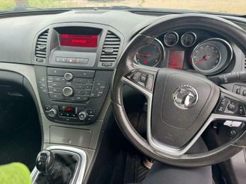 Vauxhall Insignia 2.0 CDTi ecoFLEX Exclusiv Euro 5 5dr