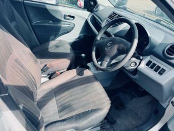 Nissan Pixo 1.0 n-tec Euro 5 5dr