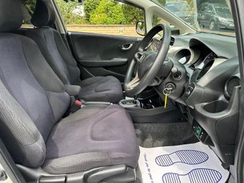Honda Jazz 1.3h IMA HE Hatchback 5dr Petrol Hybrid CVT Euro 5 (102 ps)