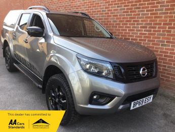 Nissan Navara 2.3 dCi N-Guard Pickup Double Cab 4dr Diesel Auto 4WD Euro 6 (19