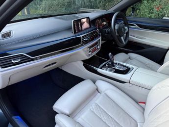 BMW 7 SERIES 730d M SPORT