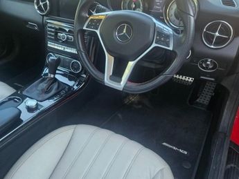 Mercedes SLK SLK250 BLUEEFFICIENCY AMG SPORT ED125