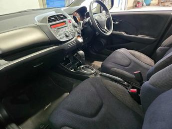 Honda Jazz I-VTEC ES