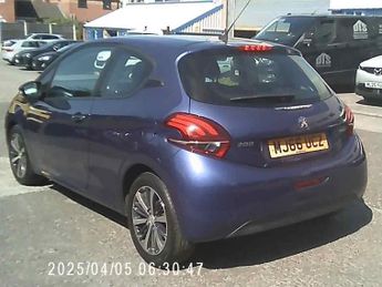 Peugeot 208 ACTIVE DESIGN MENTHOL