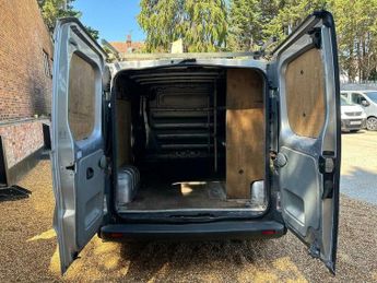 Vauxhall Vivaro DTI 2900 LWB P/V