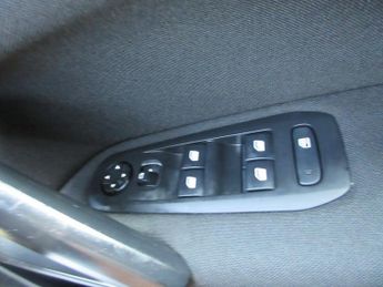 Peugeot 308 BLUE HDI S/S ACTIVE