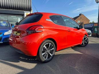 Peugeot 208 ALLURE
