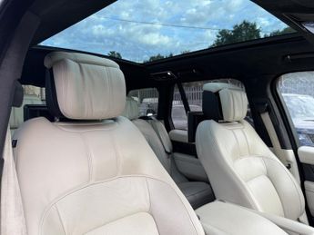Land Rover Range Rover 5.0 P525 V8 Autobiography SUV 5dr Petrol Auto 4WD Euro 6 (s/s) (
