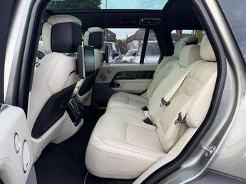 Land Rover Range Rover 5.0 P525 V8 Autobiography SUV 5dr Petrol Auto 4WD Euro 6 (s/s) (