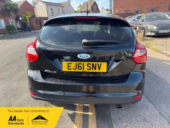Ford Focus 1.6 Titanium Powershift Euro 5 5dr