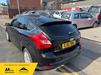 Ford Focus 1.6 Titanium Powershift Euro 5 5dr