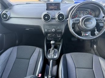 Audi A1 TFSI S LINE AUTOMATIC+PT LEATHER+P/SENSORS