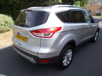 Ford Kuga 2.0 TDCi Titanium SUV 5dr Diesel Manual 2WD Euro 6 (s/s) (150 ps
