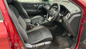 Nissan Qashqai DIG-T ACENTA PREMIUM DCT
