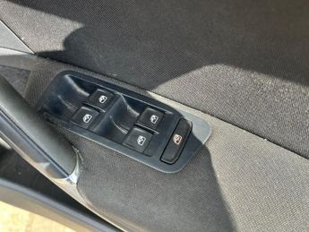 Volkswagen Golf 1.2 TSi Bluemotion Technology SE DSG 5DR