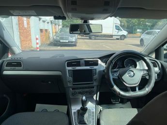Volkswagen Golf 1.2 TSi Bluemotion Technology SE DSG 5DR